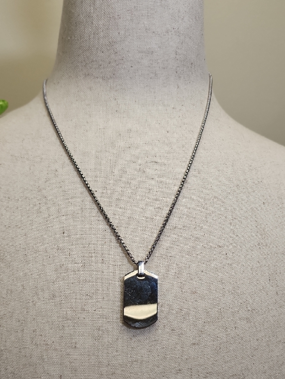 Geoffrey Beene Stainless Steel Dog Tag Pendant Necklace Faux Diamond - Picture 9 of 11